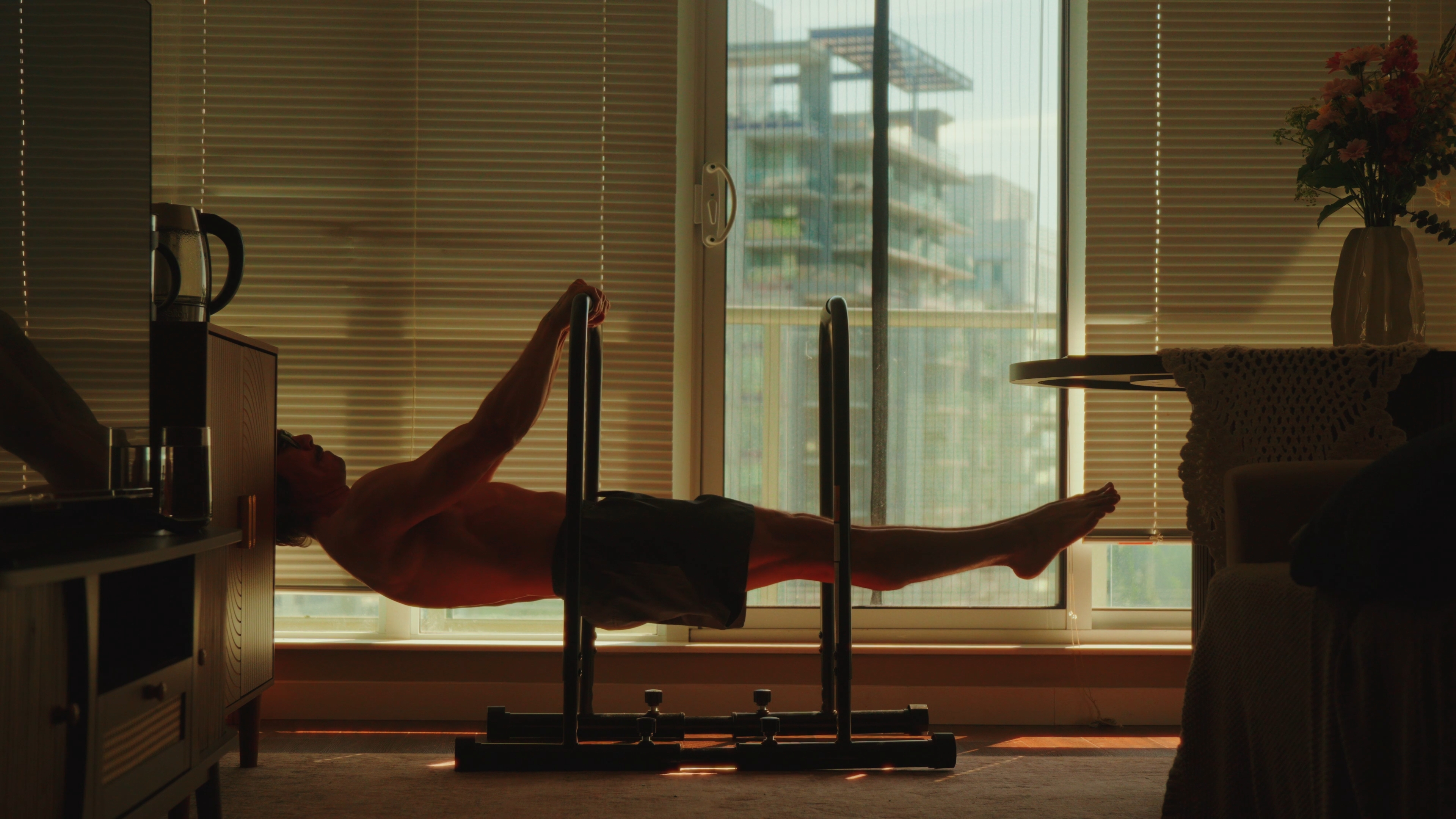 Front lever at home